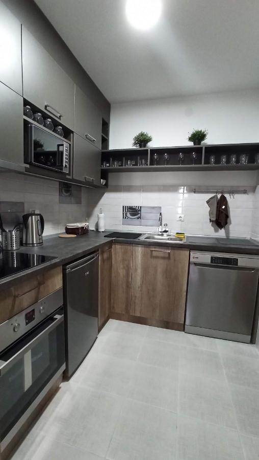 Luxury Apartments Parking In Garage Ni 외부 사진
