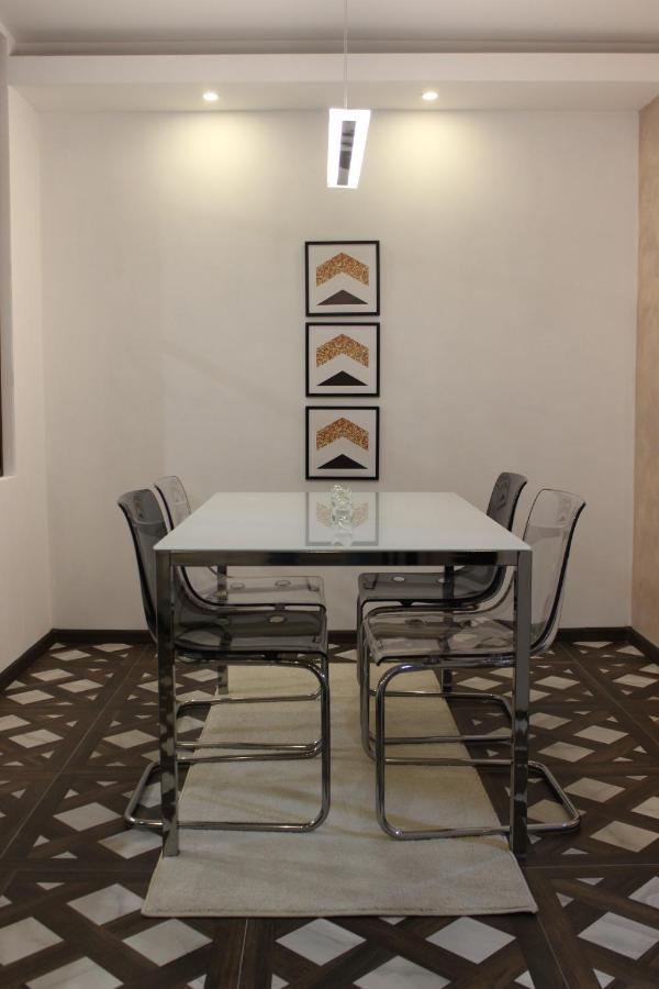 Luxury Apartments Parking In Garage Ni 외부 사진